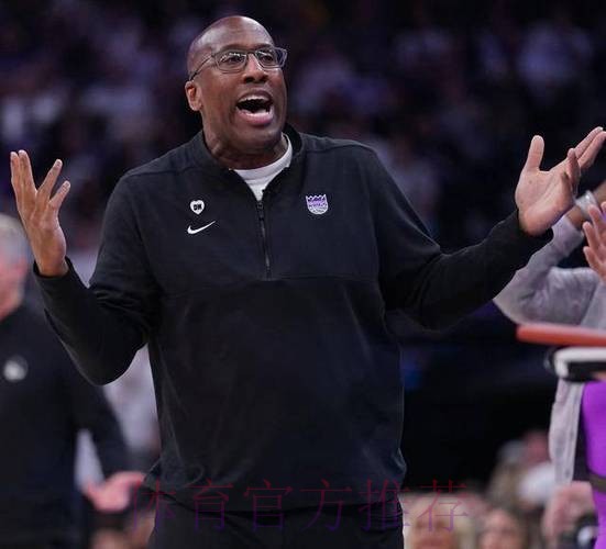 迈克-布朗采访全文：不接受全队今晚表现，球迷嘘声很合理